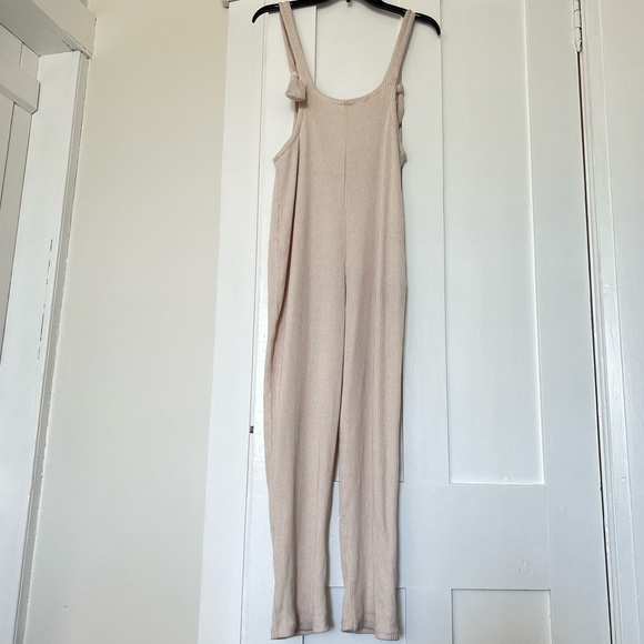 La Vie en Rose 3D Puppy Cream Ribbed Jumpsuit, S - Picture 4 of 9